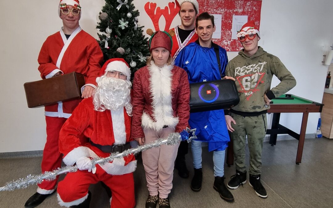 Kalėdų Senelis aplankė jau ir mūsų mokyklą!!!